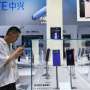 Pocket-size AI: Powerful phones star at China show